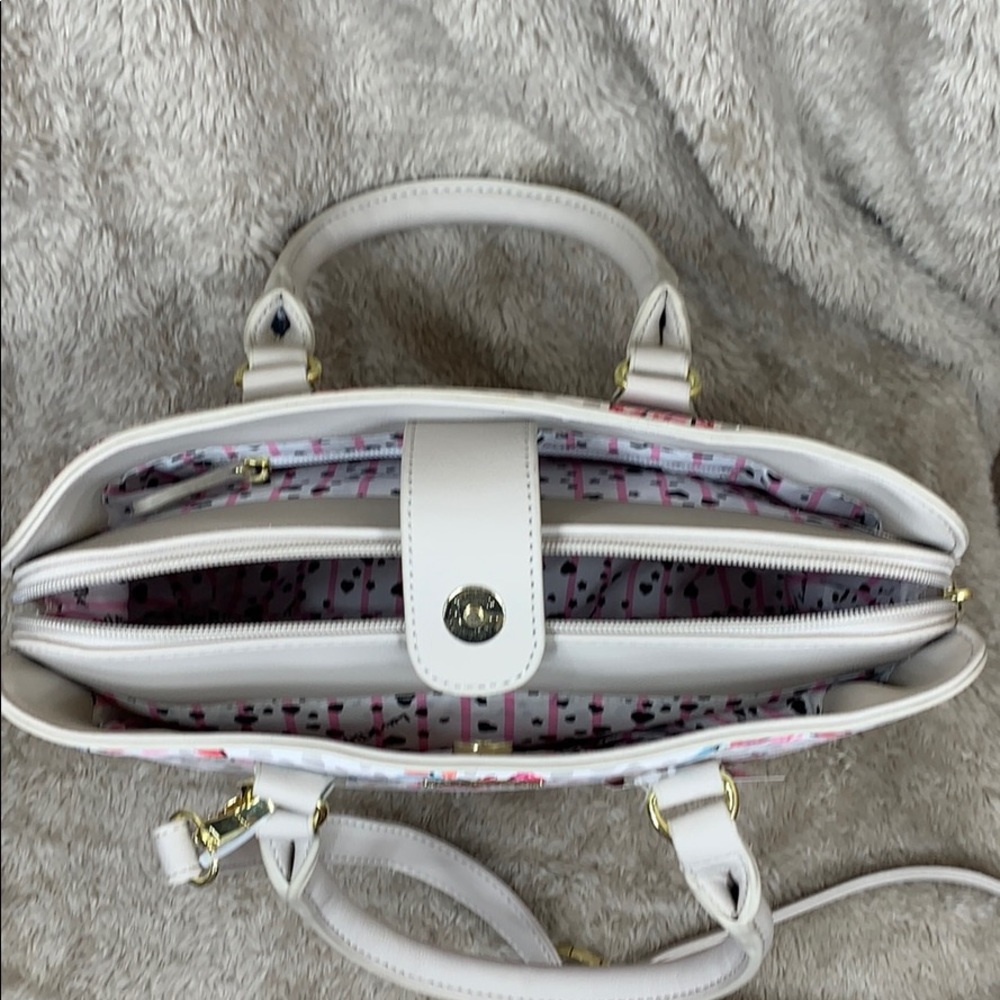 NWT. Betsey Johnson floral satchel crossbody. - Picture 7 of 8